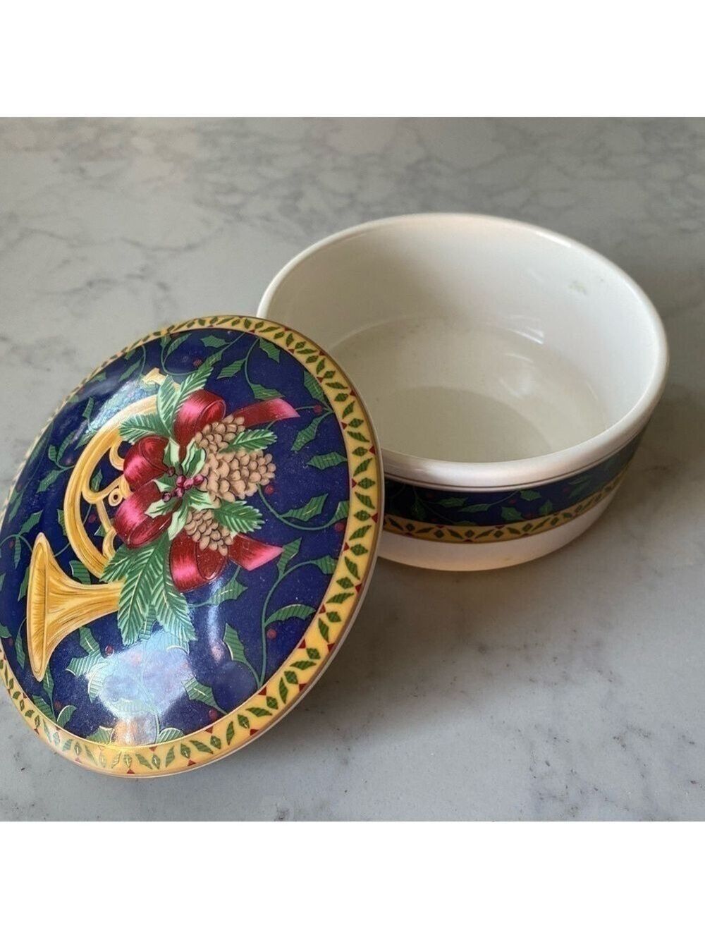 Mikasa Ceramic Covered Bowl